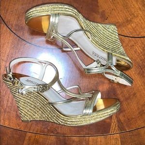 BRAND NEW Michael kors wedges